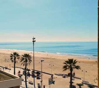 Апартаменти Encantador Apartamento Frente A La Playa Victoria Кадіс Екстер'єр фото